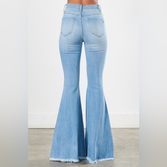 Distressed Frayed Hem Ultra Flare Bell Bottom Jeans - Vibrant M.i.U - Picture 4 of 6